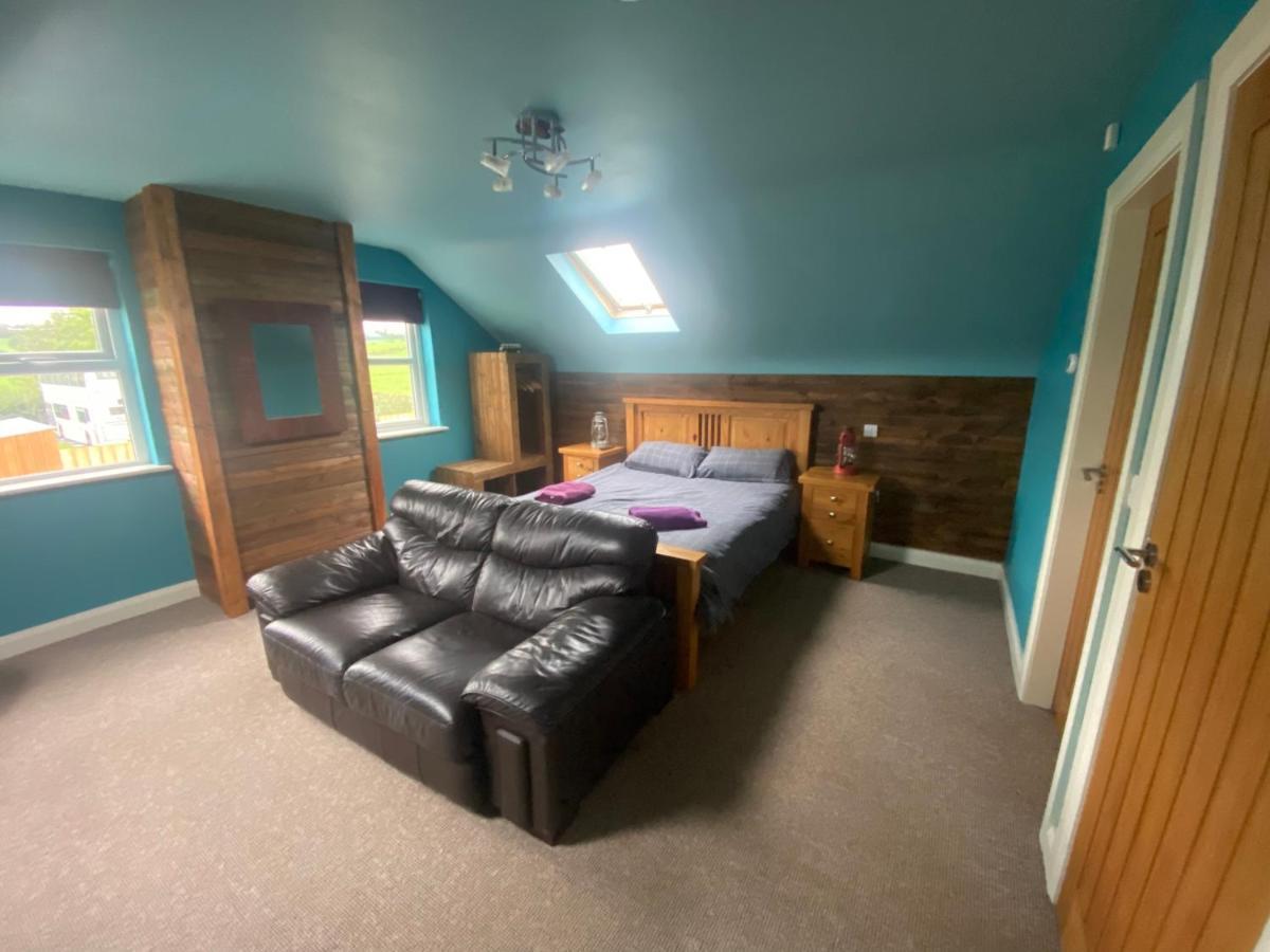Sleeps 12 Hot Tub Sauna Cinema Pets Welcome Enniskillen Kültér fotó